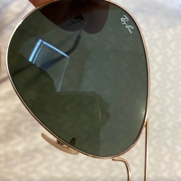 Ray Ban Aviators - Picture 2 of 8